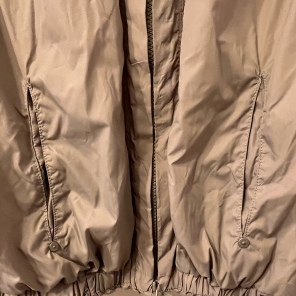 Wind rain jacket. - Picture 5 of 7